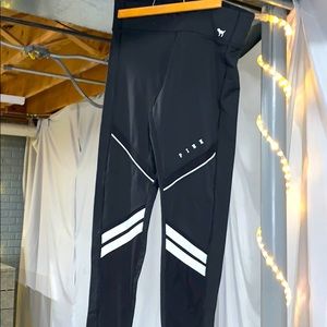 Victoria secret ultimate leggings 💙